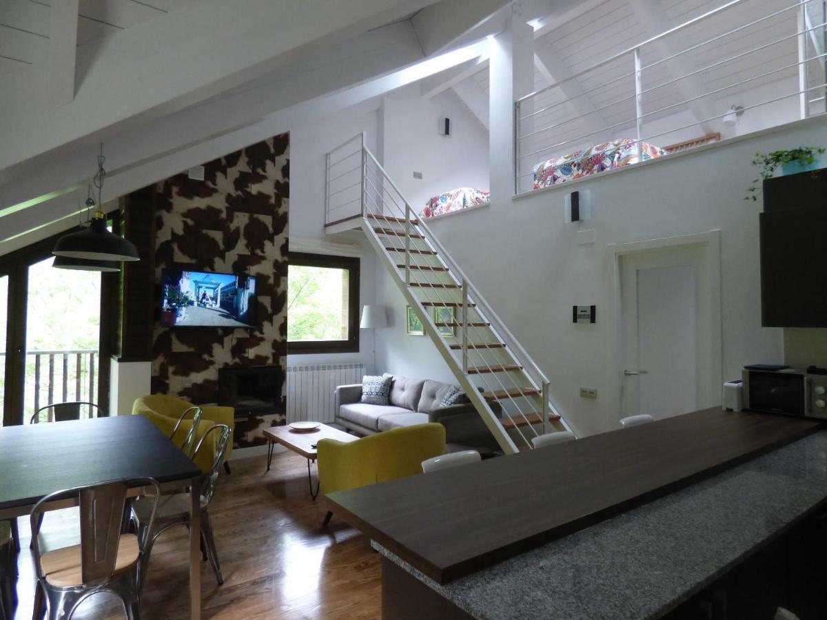 Pleta Del Mon Atico Apartment Benasque Exterior photo